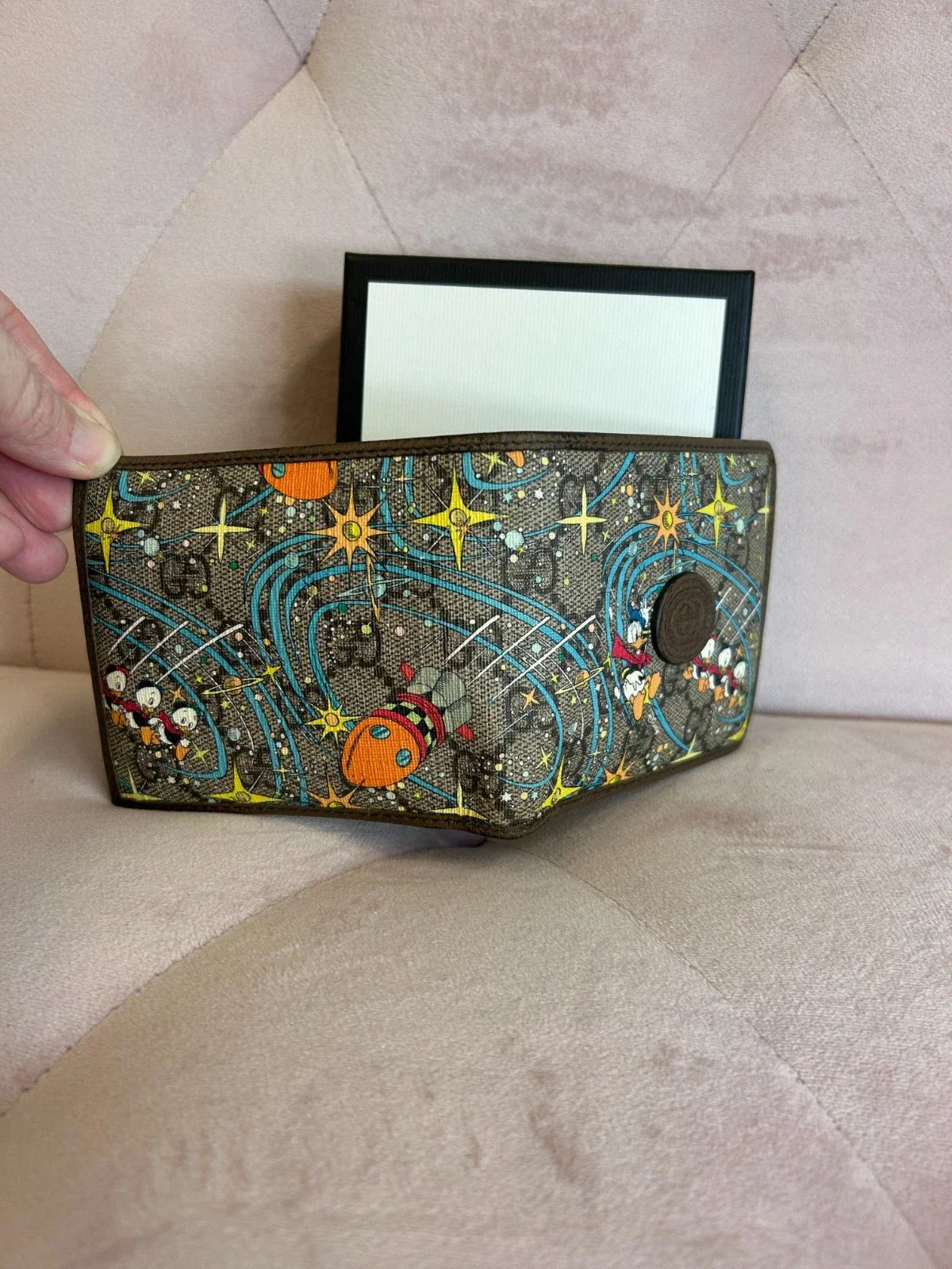 Gucci x Disney GG Supreme Donald Duck Billfold Wallet – Designer Luxury Wallet